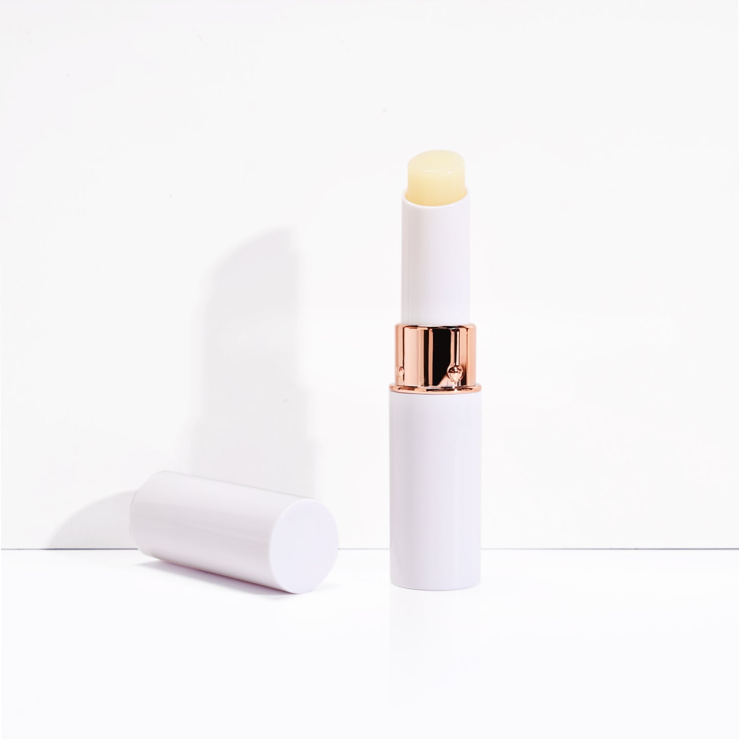 Baume à lèvres hydratant et nourrissant aux agrumes de luxe sans couleur