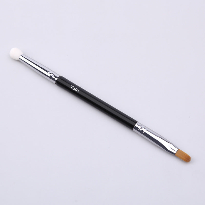 Dual Ended Flat Concealer Brush with Makeup Sponge