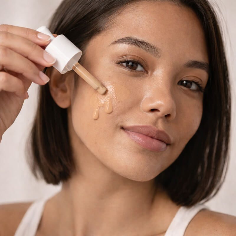 Light to Medium Moisturzing Foundation Drop